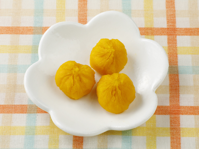 お魚入りかぼちゃの茶巾